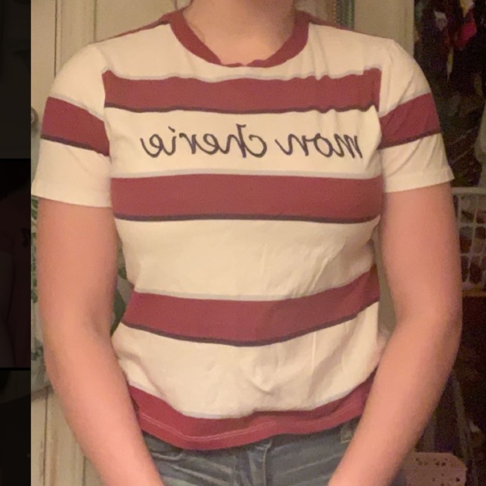 T-shirt with red and white stripes